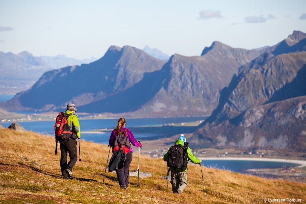 Lydersen Lofoten fjord hiking