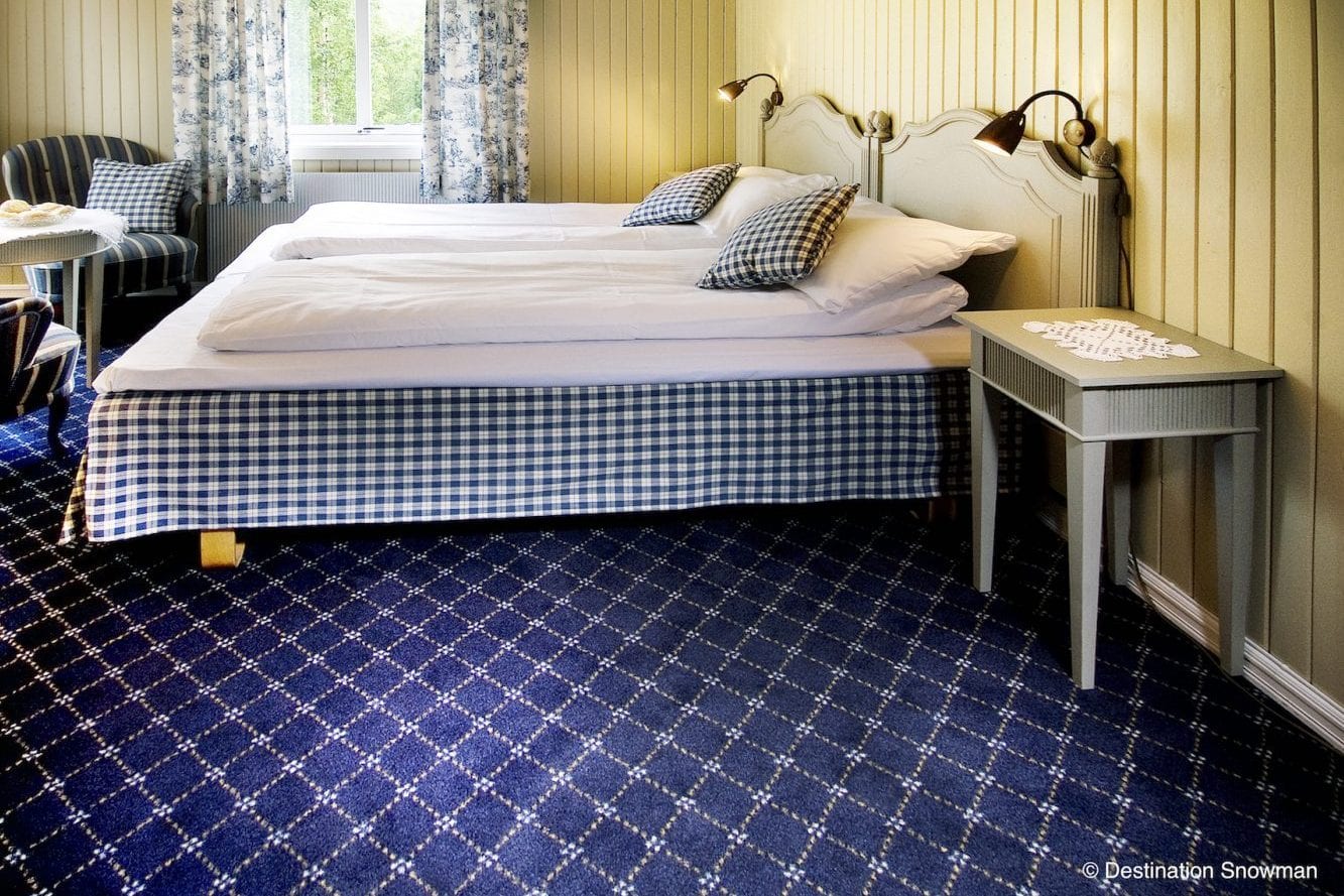 Rundhaug Gjestegard rooms blue floor double bed